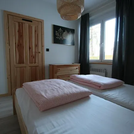 Hrube Parter Z Tarasem I Kominkiem Apartament